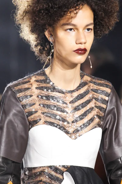 Look 85